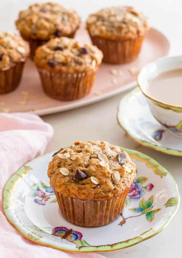how many calories in banana oat muffin