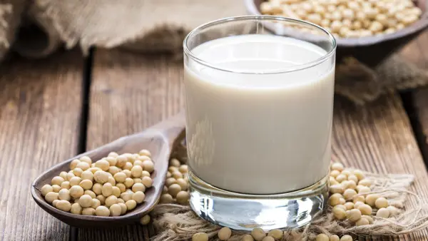 does soy milk help reduce cholesterol