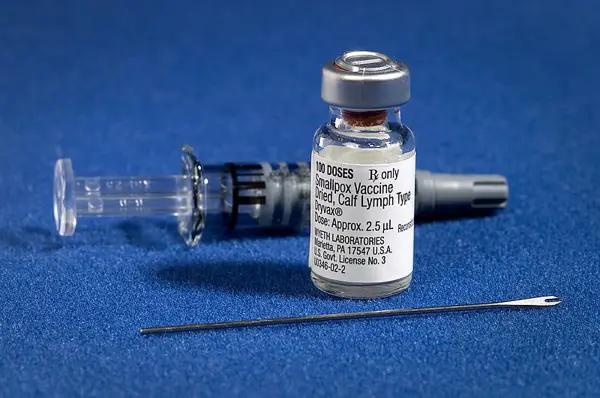 what is the main difference between a vaccine and a booster